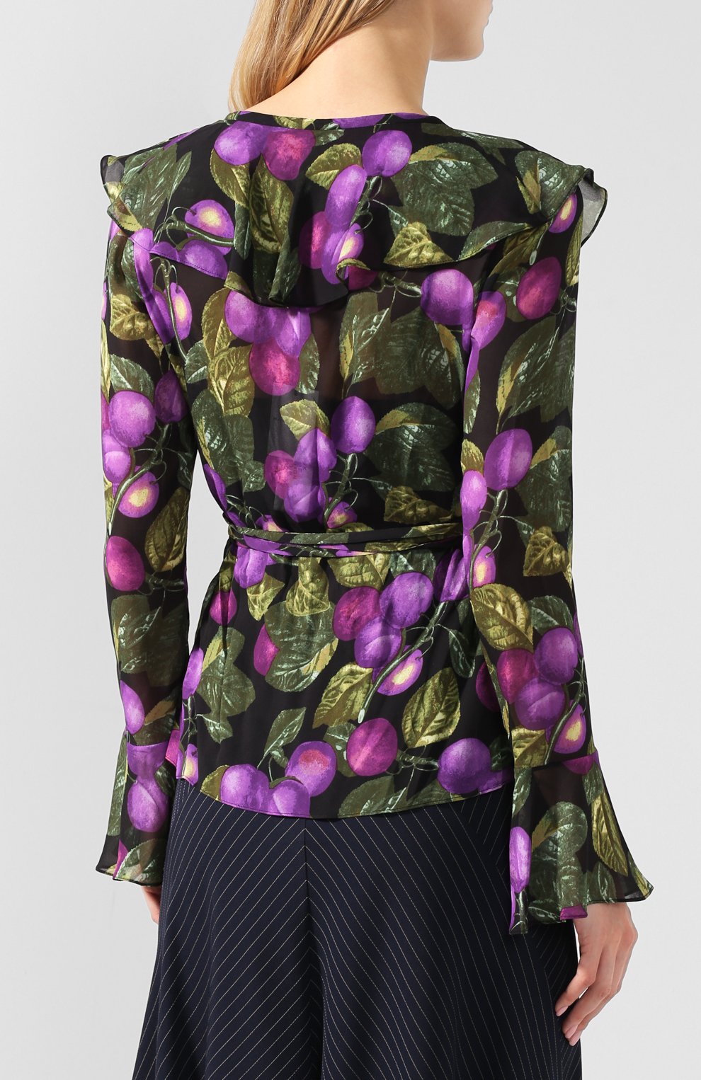 Блузка с принтом MARC JACOBS (THE) фиолетового цвета по цене 36550 руб., арт. M4007802, фото 4 Блузка с принтом MARC JACOBS (THE), арт. M4007802, фото 4