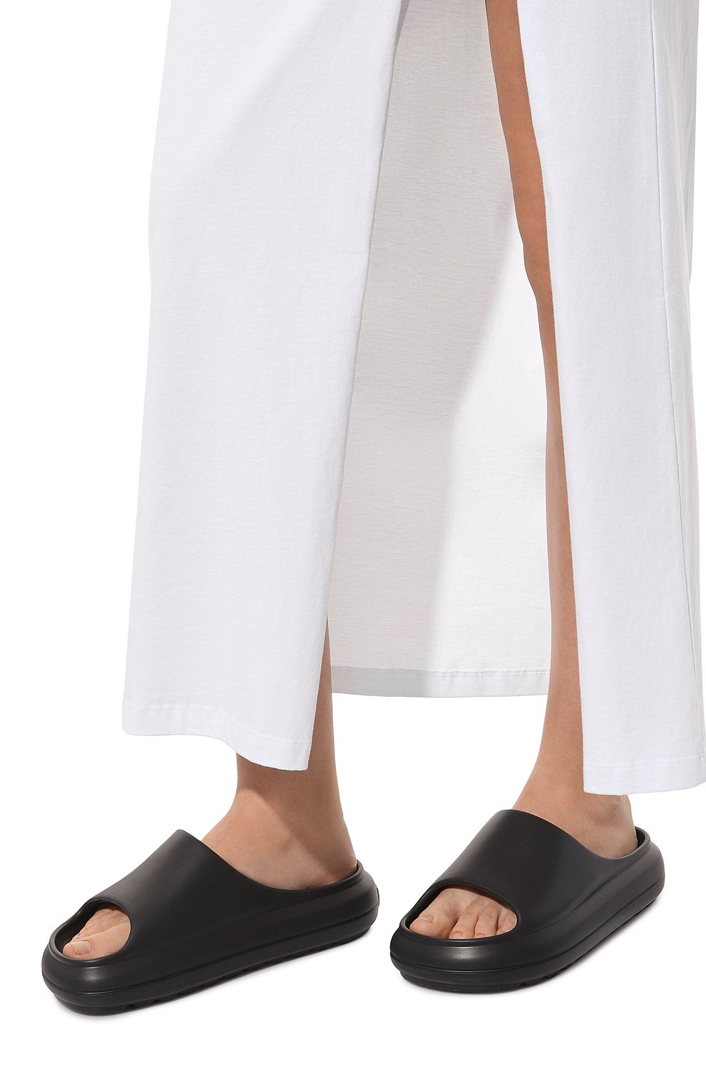 Шлепанцы MSGM темно-серого цвета по цене 12800 руб., арт. 3641MDS206/255, фото 3 Шлепанцы MSGM, арт. 3641MDS206/255, фото 3