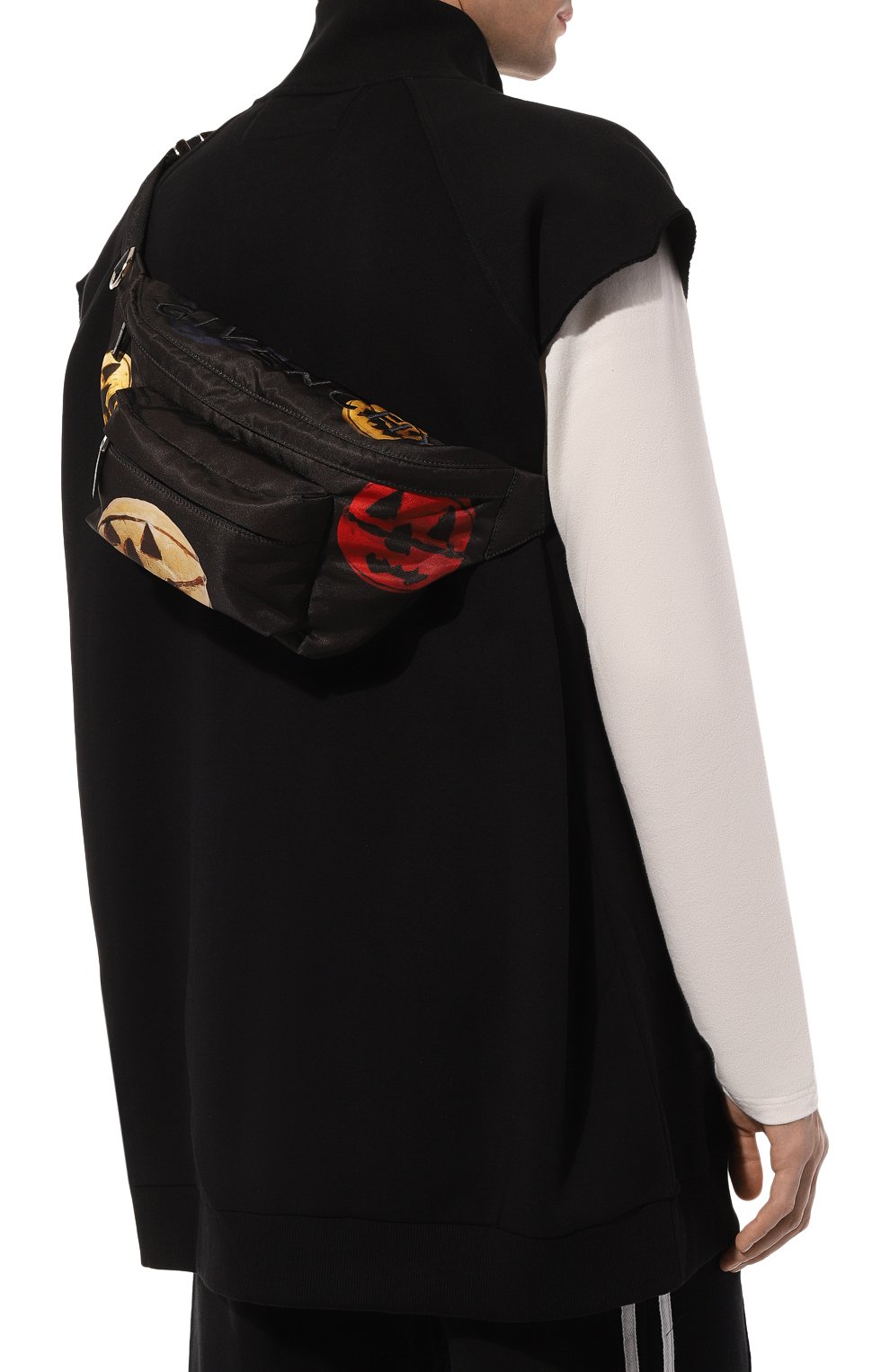 Текстильная поясная сумка essential u GIVENCHY черного цвета по цене 112000 руб., арт. BKU01Z/K1K1, фото 2 Текстильная поясная сумка essential u GIVENCHY, арт. BKU01Z/K1K1, фото 2