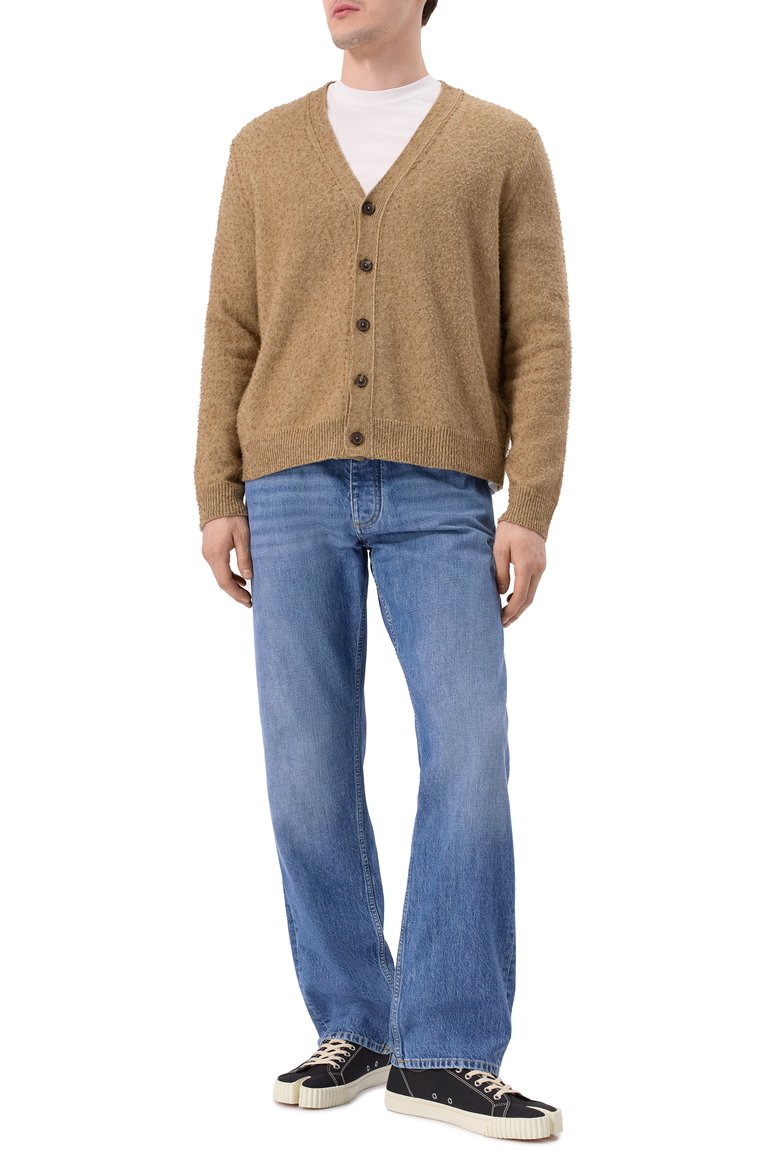 Мужские джинсы BOTTEGA VENETA синего цвета, арт. 813511/V42W0 | Фото 2 (Детали: Делаве; Силуэт М (брюки): Прямые; Стили: Кэжуэл, Повседневный; Длина (брюки, джинсы): Стандартные; Материал внешний: Деним, Хлопок; Материал сплава: Проставлено; Кросс-КТ: Деним; Драгоценные камни: Проставлено)