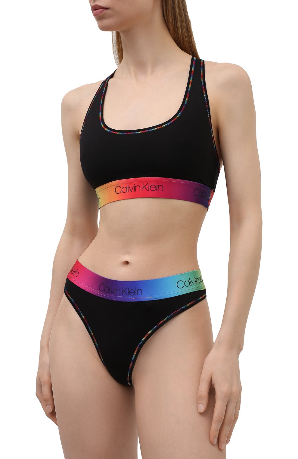 Трусы-стринги CALVIN KLEIN черного цвета по цене 3275 руб., арт. QF6581E, фото 2 Трусы-стринги CALVIN KLEIN, арт. QF6581E, фото 2