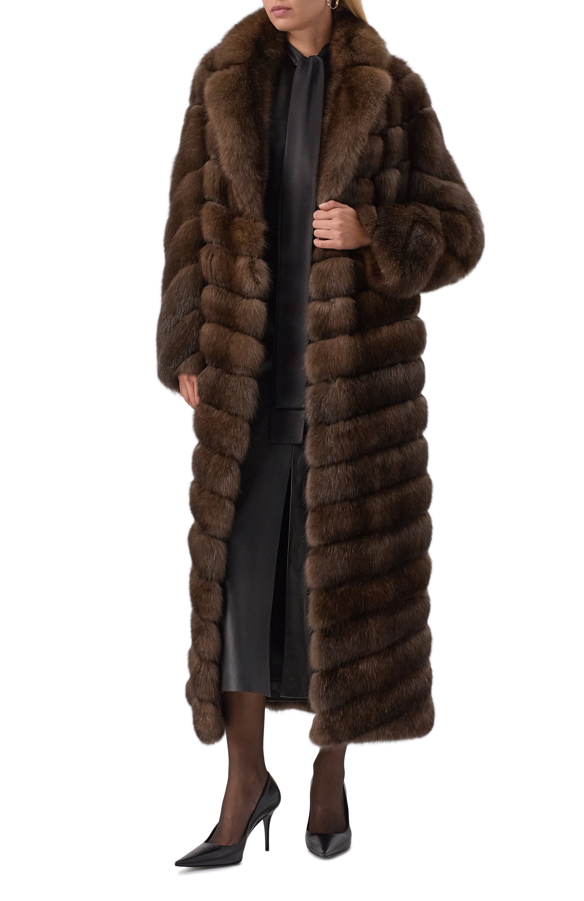 Шуба из соболя VICTORIA KUSENKOVA темно-коричневого цвета по цене 8987000 руб., арт. 703300004546, фото 2 Шуба из соболя VICTORIA KUSENKOVA, арт. 703300004546, фото 2