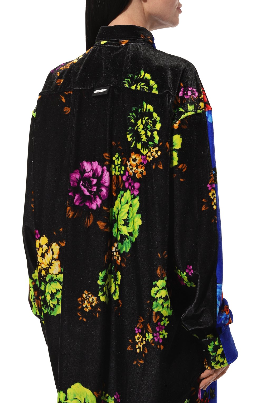 Бархатная рубашка VETEMENTS синего цвета по цене 99500 руб., арт. UE54SH100F, фото 4 Бархатная рубашка VETEMENTS, арт. UE54SH100F, фото 4