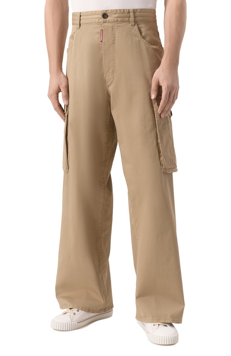 Мужские хлопковые брюки-карго DSQUARED2 бежевого цвета, арт. S78LB0112/S78499 | Фото 3 (Материал внешний: Хлопок; Длина (брюки, джинсы): Стандартные; Случай: Повседневный; Силуэт М (брюки): Карго; Стили: Кэжуэл; Автоматизация ТО: Проставлено; Автоматизация состава: Проставлено)