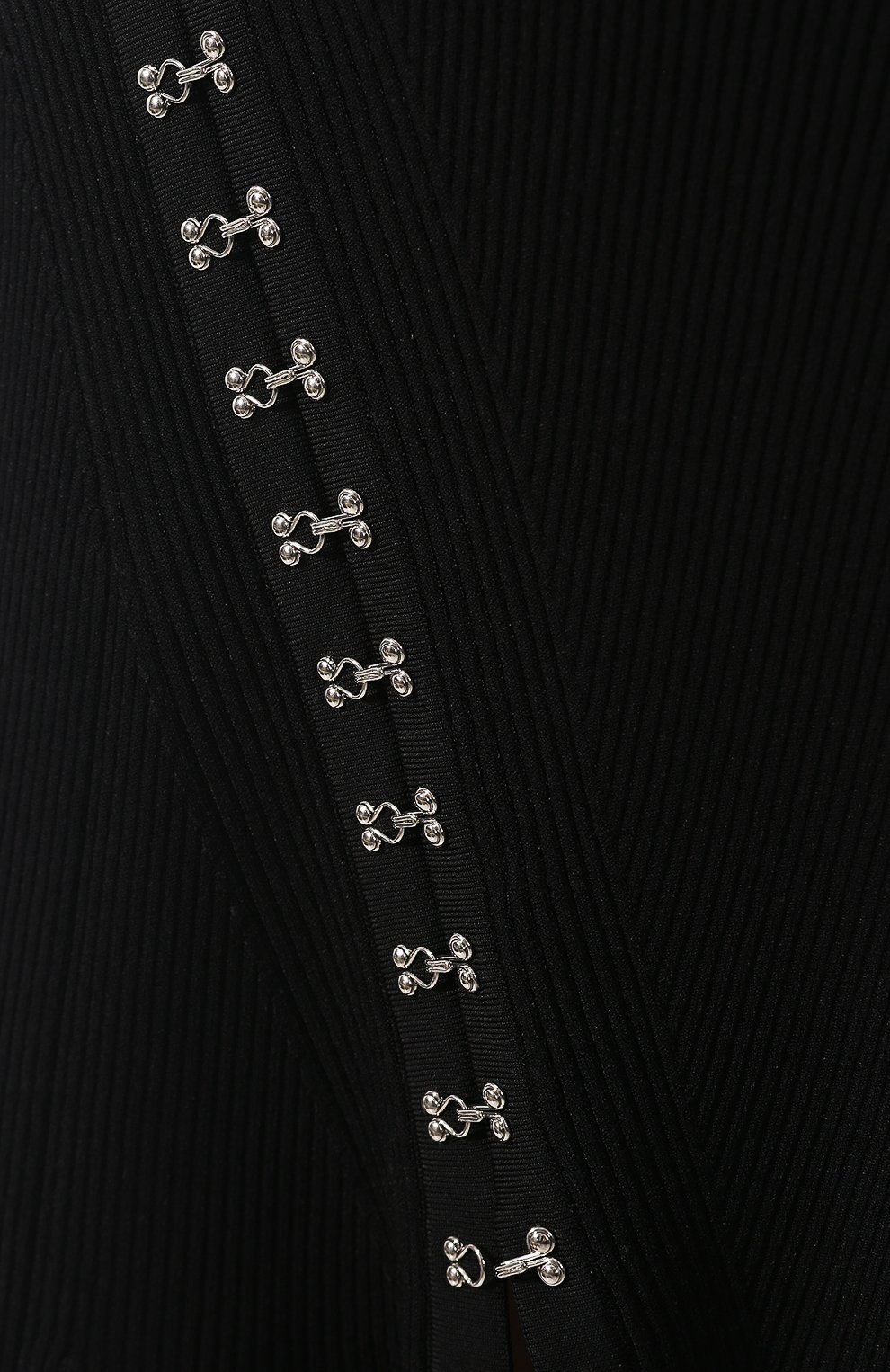 Платье из вискозы ALEXANDER MCQUEEN черного цвета по цене 299500 руб., арт. 571642/Q1WVJ, фото 5 Платье из вискозы ALEXANDER MCQUEEN, арт. 571642/Q1WVJ, фото 5