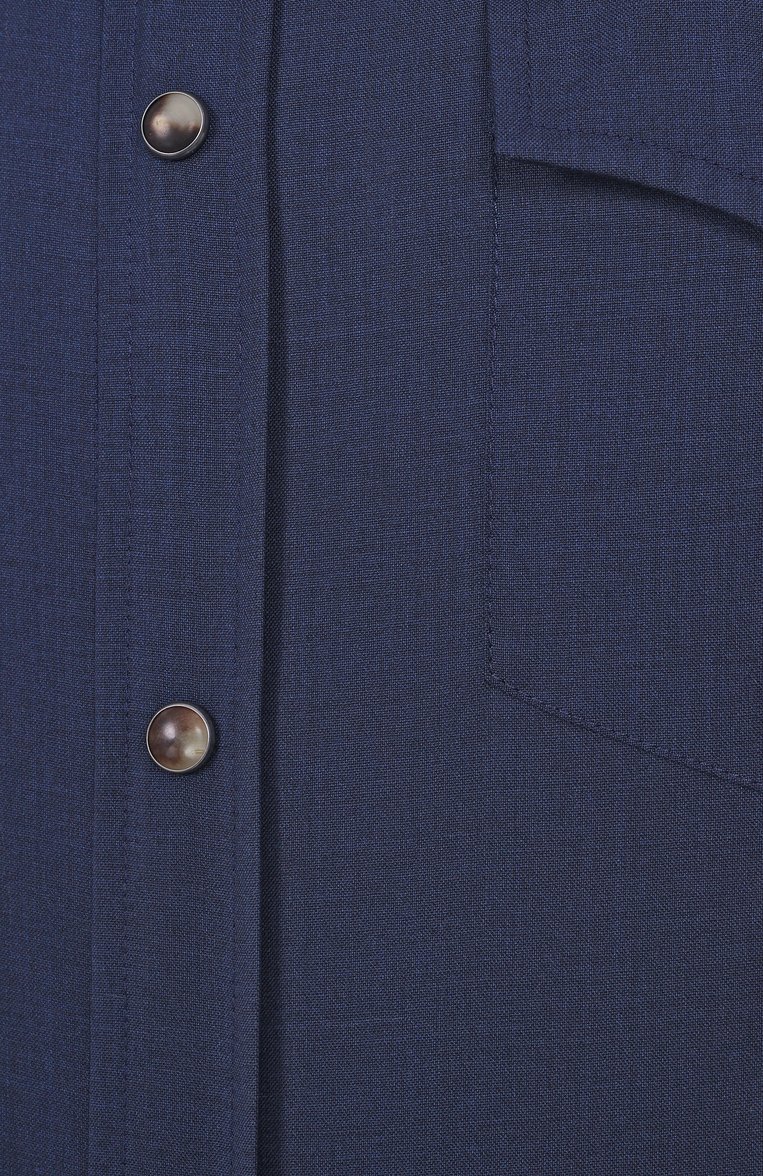 Мужская шерстяная рубашка BRUNELLO CUCINELLI темно-синего цвета, арт. MM6704008 | Фото 6 (Длина (для топов): Стандартные; Рукава: Длинные; Материал внешний: Шерсть; Манжеты: На пуговицах; Случай: Повседневный; Воротник: Акула; Принт: Однотонные; Стили: Кэжуэл)