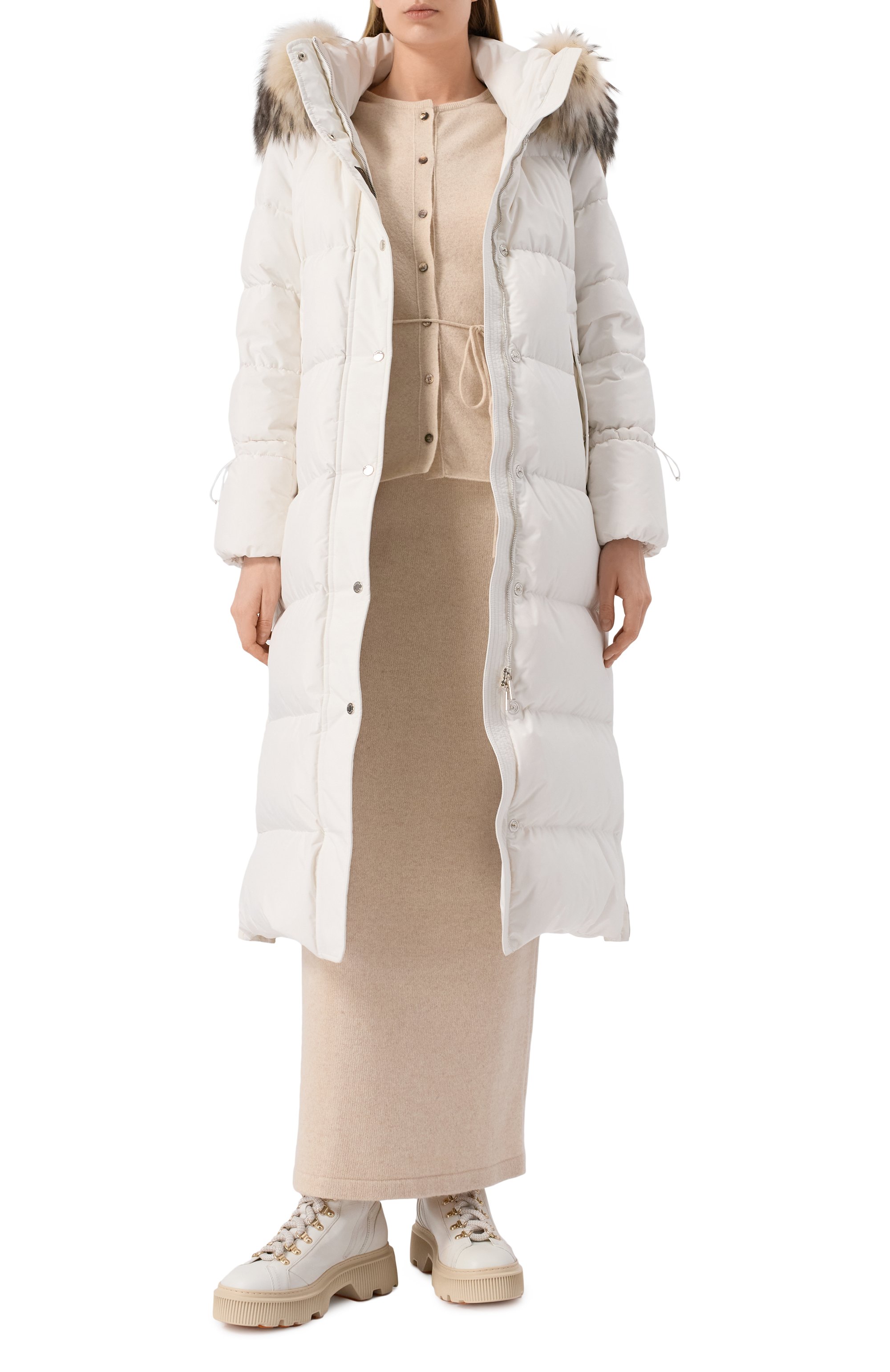 Пуховик MOORER белого цвета по цене 369500 руб., арт. BREUIL/FUR-STP, фото 2 Пуховик MOORER, арт. BREUIL/FUR-STP, фото 2