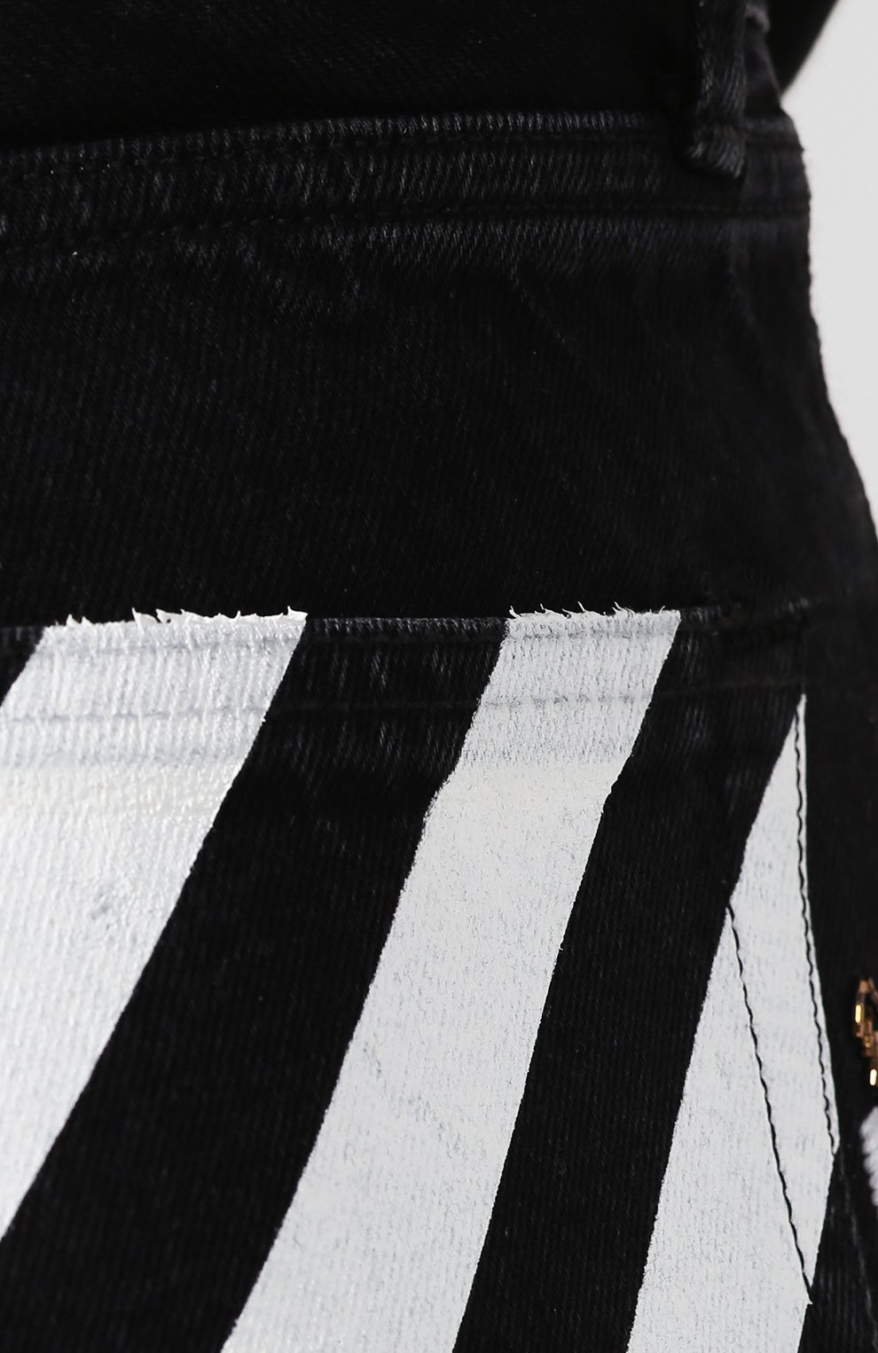 Джинсовые шорты OFF-WHITE черного цвета по цене 42550 руб., арт. 0WYC002R197740618601, фото 5 Джинсовые шорты OFF-WHITE, арт. 0WYC002R197740618601, фото 5