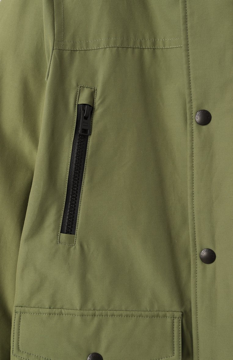 Детского пуховая парка WOOLRICH хаки цвета, арт. CFWKOU0464MRUT0641 | Фото 3 (Драгоценные камни: Проставлено; Рукава: Длинные; Материал сплава: Проставлено; Материал утеплителя: Пух и перо; Мальчики Кросс-КТ: парка-верхняя одежда; Кросс-КТ: Зима; Материал внешний: Хлопок, Синтетический материал; Ростовка одежда: 8 лет | 128 см, 10 - 11 лет | 140 - 146см, 12 лет | 152 см, 16 лет | 164 см)
