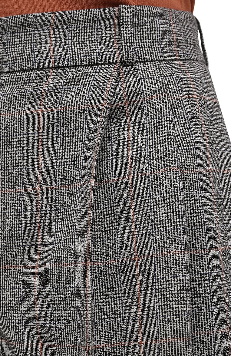 Женские шерстяные шорты ALEXANDER MCQUEEN серого цвета, арт. 649820/QJAB0 | Фото 5 (Длина Ж (юбки, платья, шорты): Мини; Материал внешний: Шерсть; Стили: Кэжуэл; Женское Кросс-КТ: Шорты-одежда; Региональные ограничения белый список (Axapta Mercury): RU)
