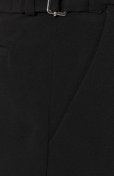 Шорты REDVALENTINO черного цвета по цене 31350 руб., арт. SR3RFB20/2EU, фото 5 Шорты REDVALENTINO, арт. SR3RFB20/2EU, фото 5