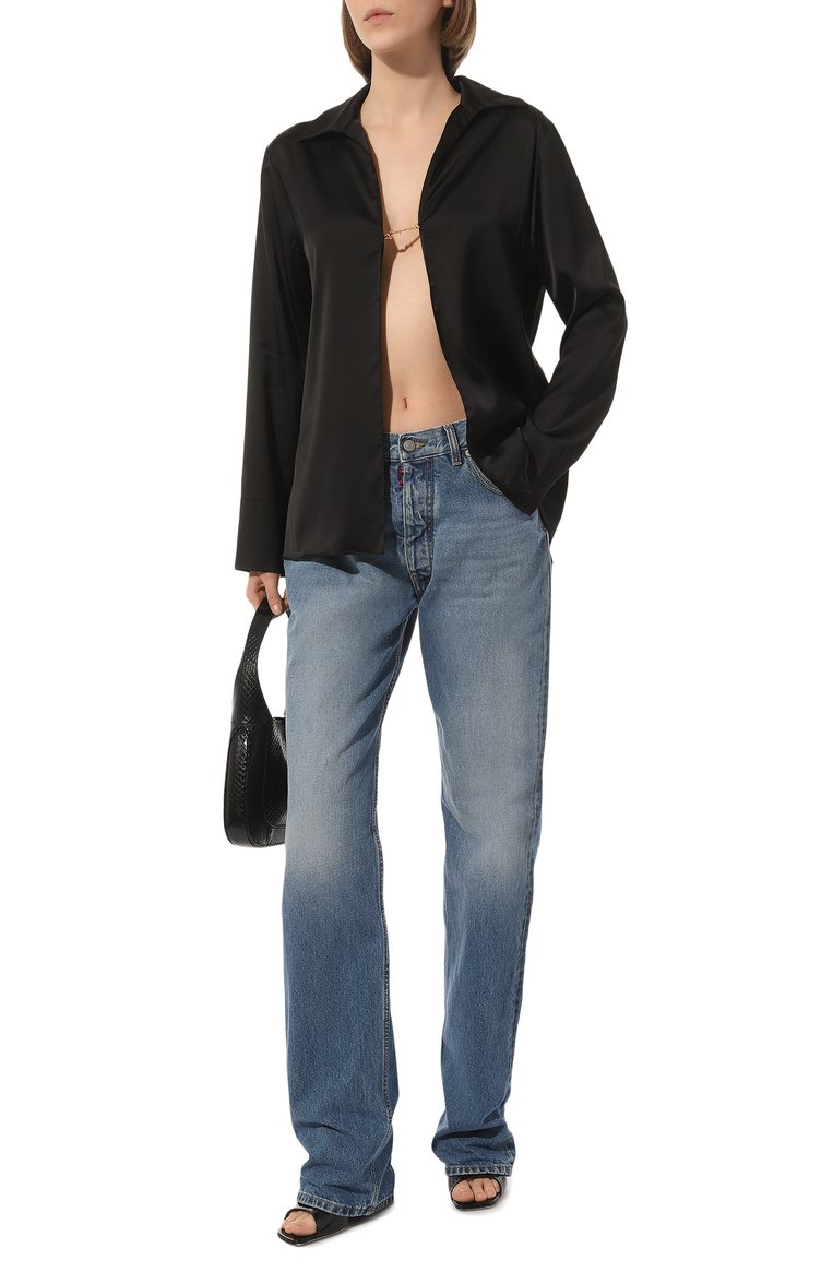 Женская атласная блузка JACQUEMUS черного цвета, арт. 22E213SH103/1000BLACK | Фото 2 (Материал внешний: Вискоза; Рукава: Длинные; Длина (для топов): Стандартные; Стили: Романтичный; Женское Кросс-КТ: Блуза-одежда; Принт: Без принта; Нос: Не проставлено; Региональные ограничения белый список (Axapta Mercury): Не проставлено)