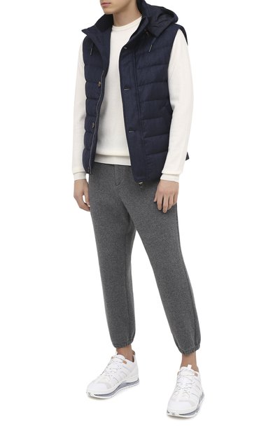 Пуховый жилет KIRED синего цвета по цене 108500 руб., арт. WKISHBW7209504000, фото 3 Пуховый жилет KIRED, арт. WKISHBW7209504000, фото 3