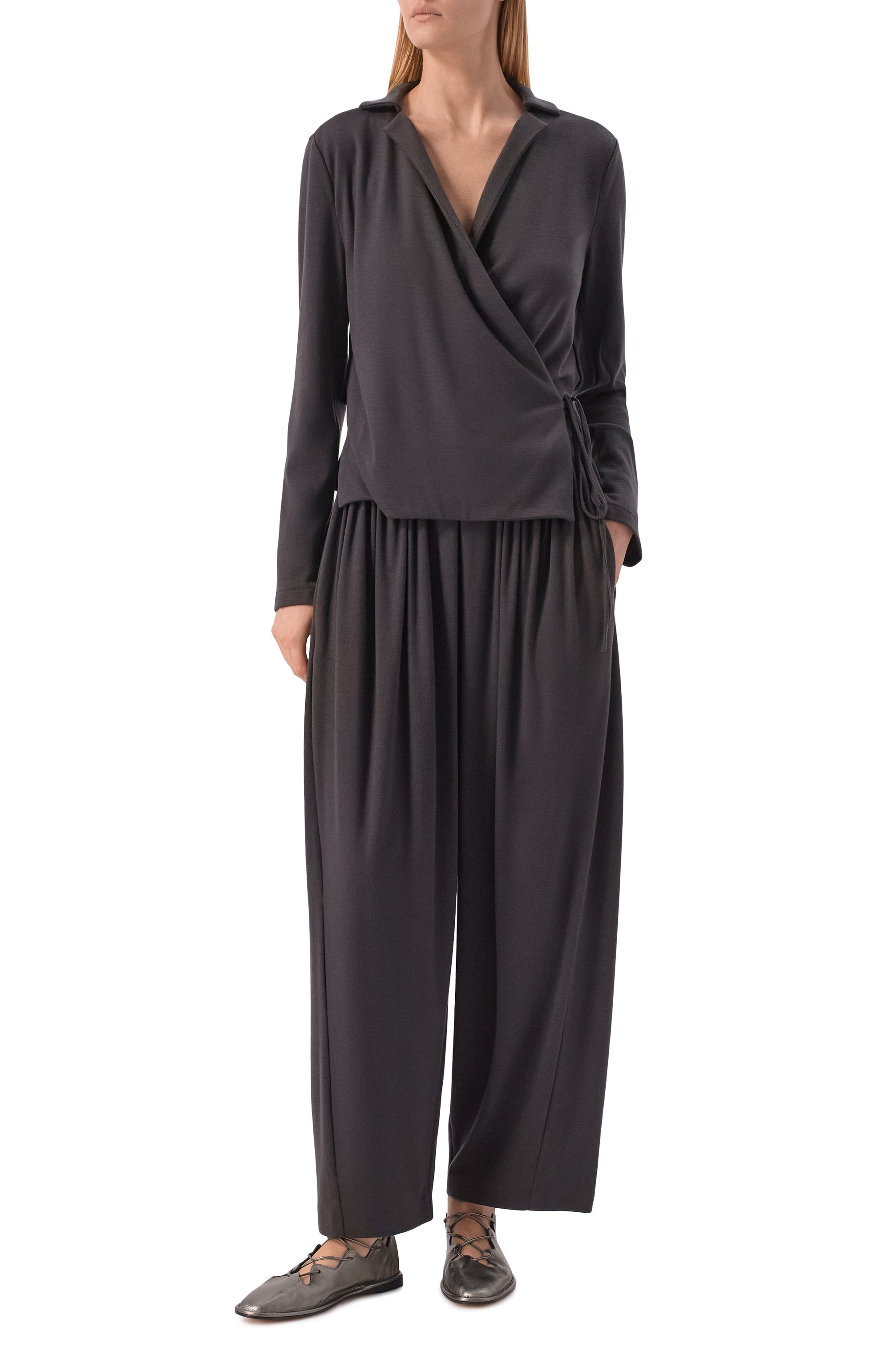 Кашемировый кардиган GIORGIO ARMANI серого цвета по цене 272500 руб., арт. GW003686/AF27680, фото 2 Кашемировый кардиган GIORGIO ARMANI, арт. GW003686/AF27680, фото 2