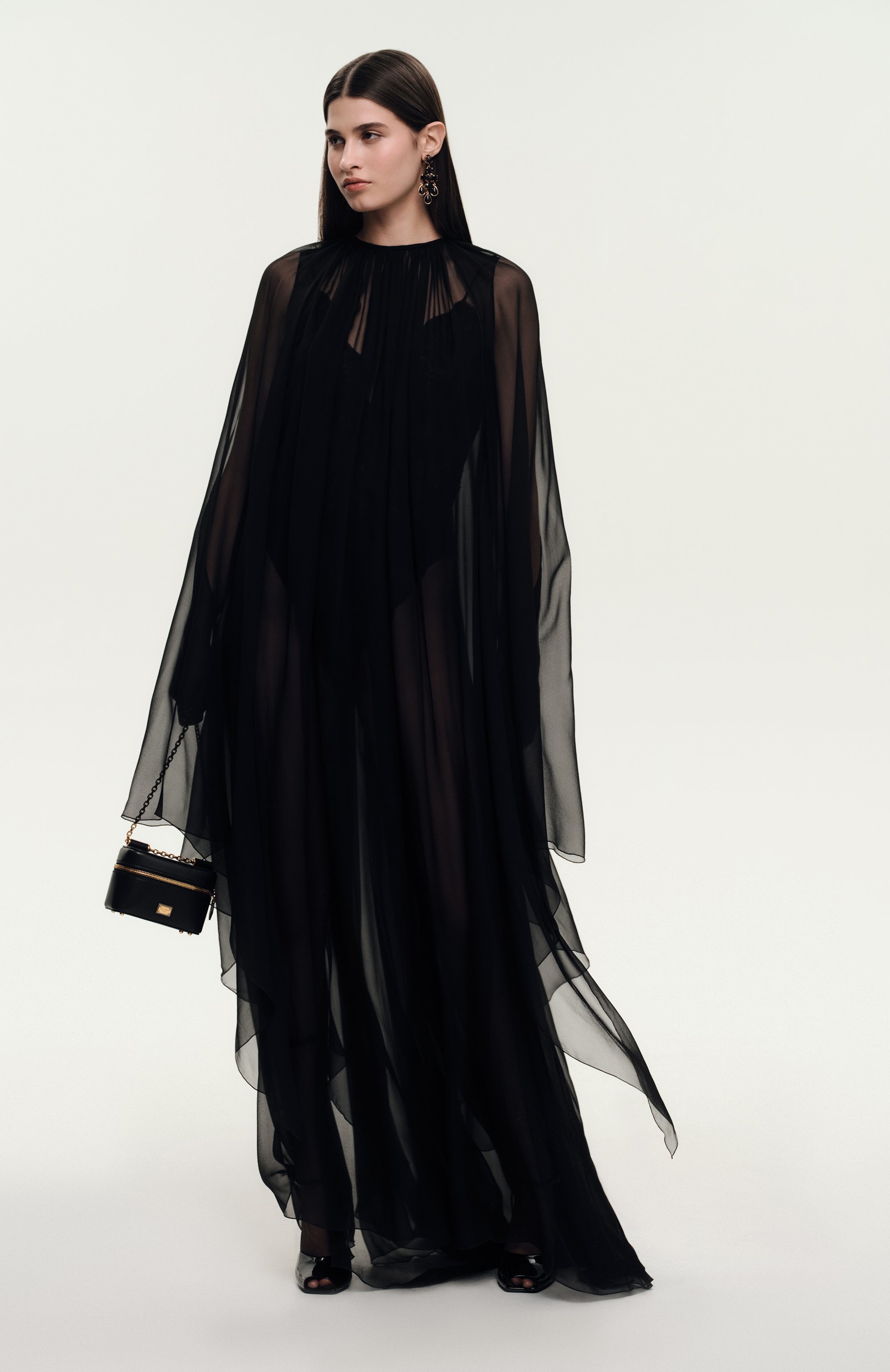 Лакированные туфли la scandale SAINT LAURENT черного цвета по цене 128000 руб., арт. 806048/1TV00, фото 8 Лакированные туфли la scandale SAINT LAURENT, арт. 806048/1TV00, фото 8