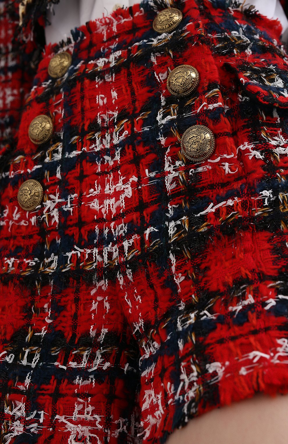 Шорты BALMAIN красного цвета по цене 106500 руб., арт. UF15002/W076, фото 5 Шорты BALMAIN, арт. UF15002/W076, фото 5