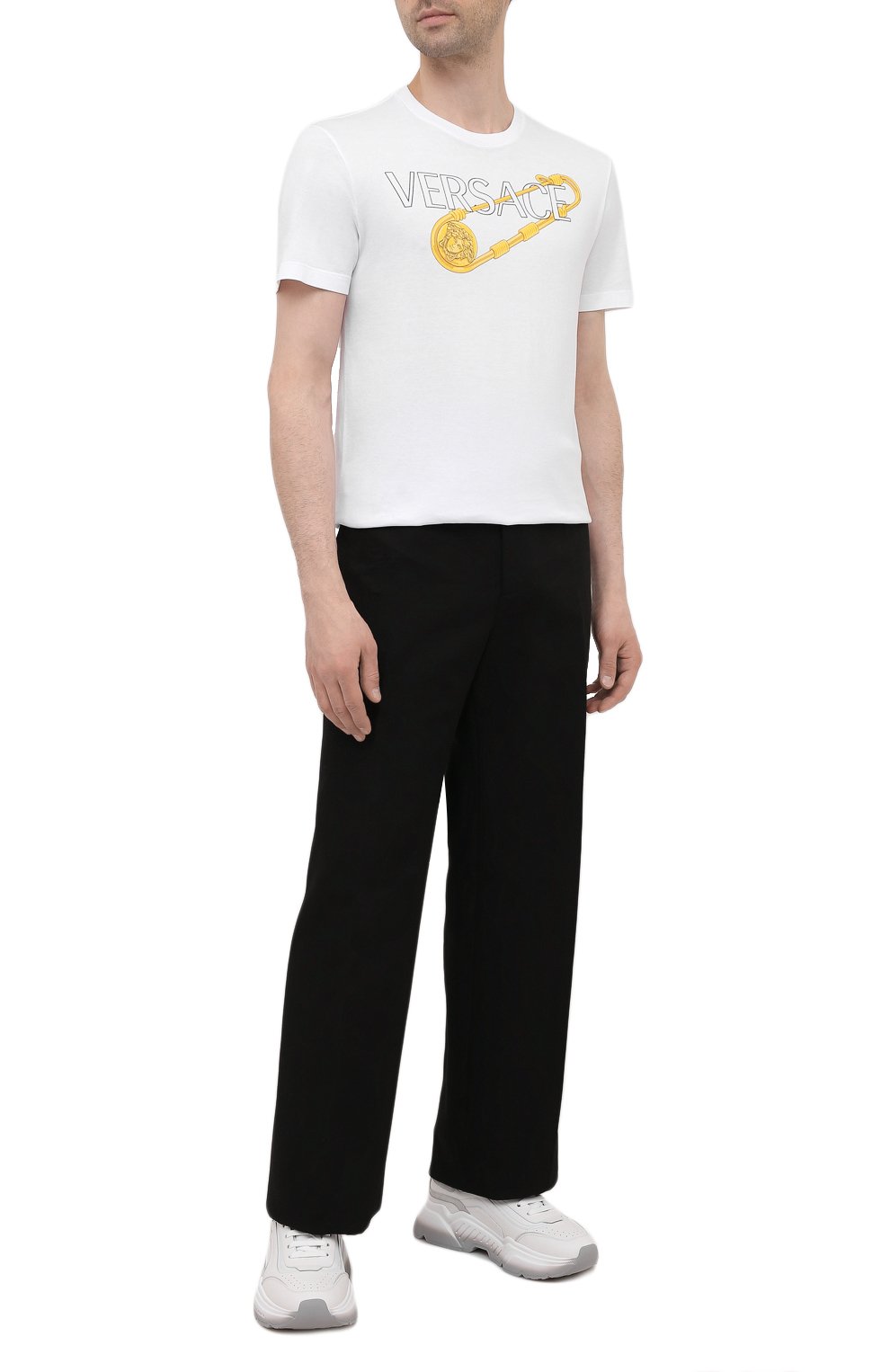 Хлопковая футболка VERSACE белого цвета по цене 43950 руб., арт. 1001295/1A00932, фото 2 Хлопковая футболка VERSACE, арт. 1001295/1A00932, фото 2