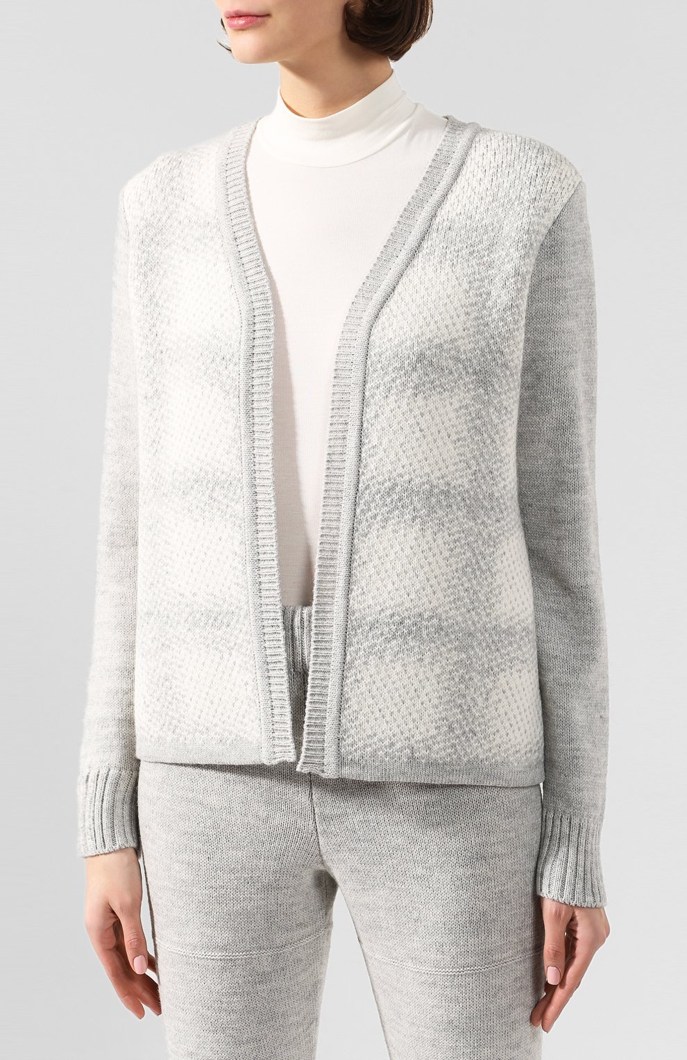Костюм SEVEN LAB серого цвета по цене 24780 руб., арт. KN SS19-1 white/grey, фото 2 Костюм SEVEN LAB, арт. KN SS19-1 white/grey, фото 2