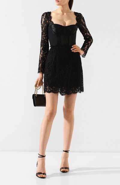 Кружевное платье DOLCE & GABBANA черного цвета по цене 226500 руб., арт. F6D4GT/HLMCK, фото 2 Кружевное платье DOLCE & GABBANA, арт. F6D4GT/HLMCK, фото 2