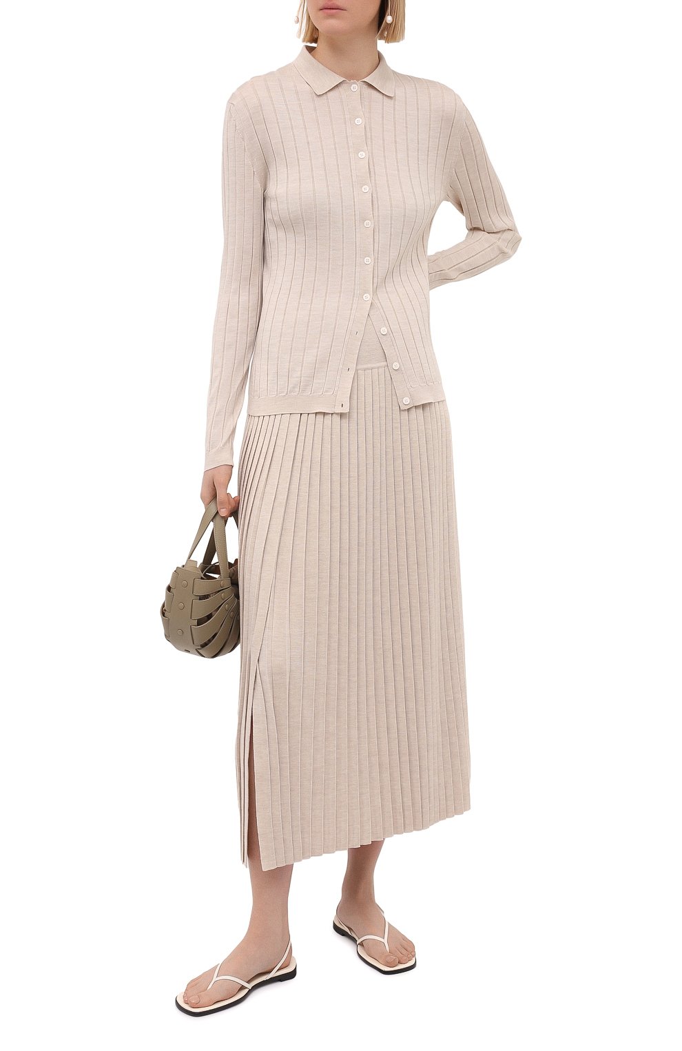 Юбка из шерсти и шелка THE ROW бежевого цвета по цене 226000 руб., арт. 5678Y476, фото 2 Юбка из шерсти и шелка THE ROW, арт. 5678Y476, фото 2