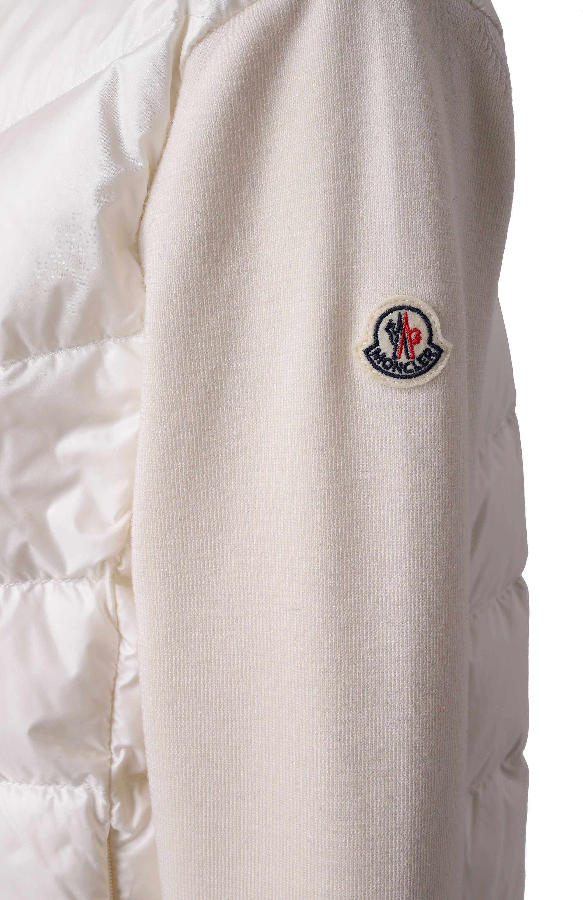 Пуховая куртка MONCLER кремового цвета по цене 126000 руб., арт. 9B000-24-M1131, фото 7 Пуховая куртка MONCLER, арт. 9B000-24-M1131, фото 7