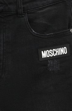 Детские джинсы MOSCHINO черного цвета, арт. HUP046/LXE25/10A-14A | Фото 3 (Материал внешний: Хлопок; Детали: Потертости; Материал сплава: Проставлено; Нос: Не проставлено; Ростовка одежда: 10 - 11 лет | 140 - 146см, 12 лет | 152 см, 13 - 15 лет | 158 см)
