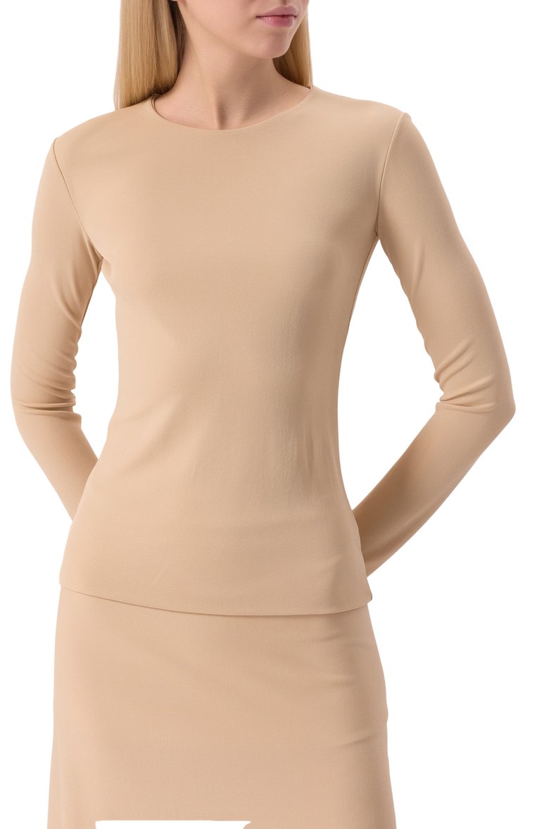 Женская лонгслив из вискозы JIL SANDER бежевого цвета, арт. J04NC0003/J65016 | Фото 3 (Рукава: Длинные; Материал внешний: Вискоза; Длина (для топов): Стандартные; Драгоценные камни: Проставлено; Материал сплава: Проставлено; Женское Кросс-КТ: Лонгслив-одежда; Принт: Без принта; Стили: Минимализм)