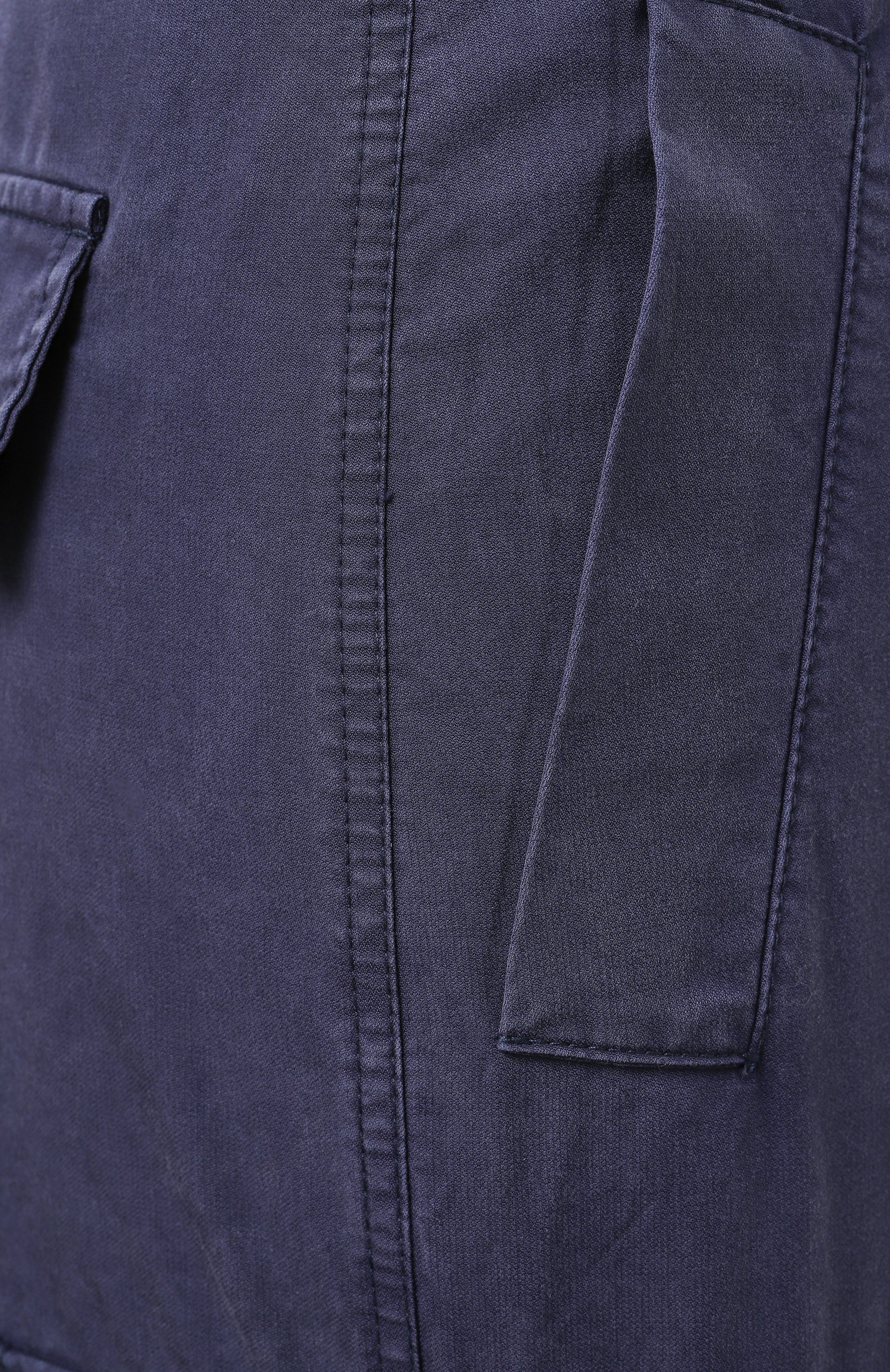 Шорты MM6 темно-синего цвета по цене 95050 руб., арт. SH0MU0015/M35369, фото 6 Шорты MM6, арт. SH0MU0015/M35369, фото 6