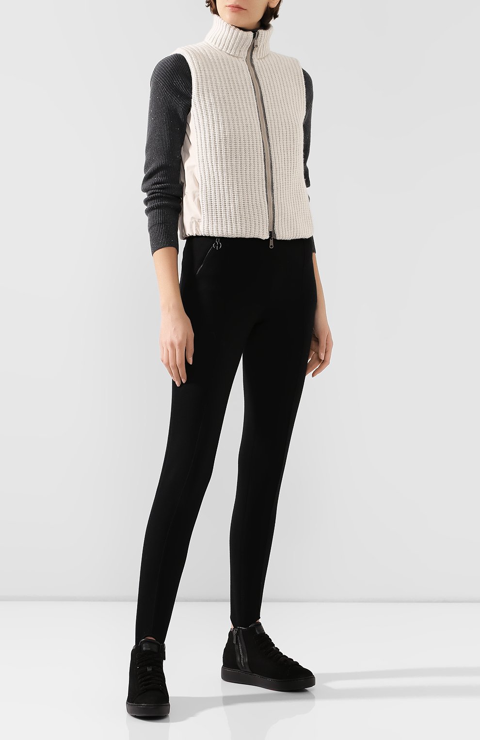 Кашемировый жилет BRUNELLO CUCINELLI бежевого цвета по цене 286000 руб., арт. M52570006, фото 2 Кашемировый жилет BRUNELLO CUCINELLI, арт. M52570006, фото 2