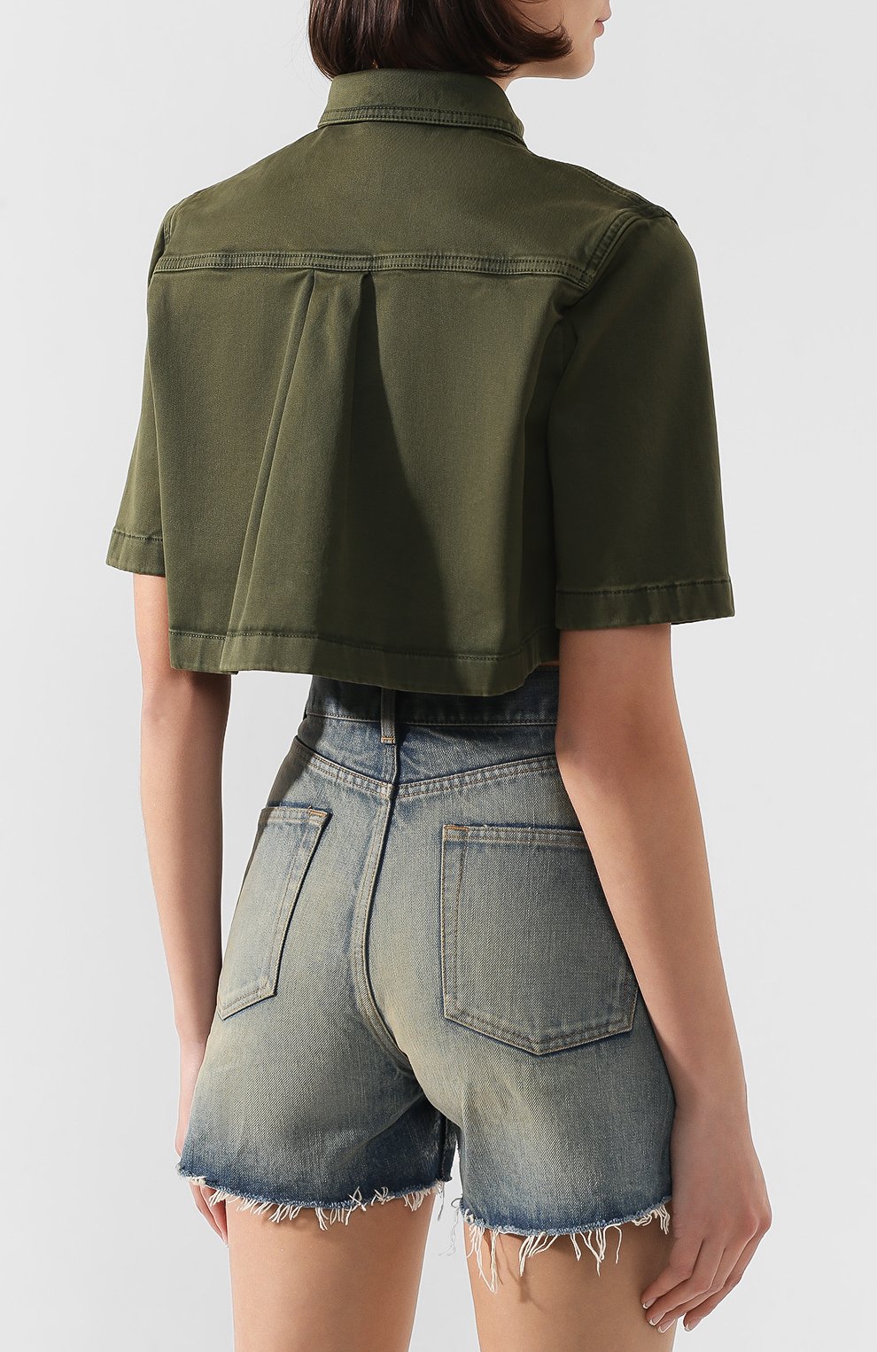 Укороченная рубашка BALMAIN хаки цвета по цене 118500 руб., арт. TF12350/C195, фото 4 Укороченная рубашка BALMAIN, арт. TF12350/C195, фото 4