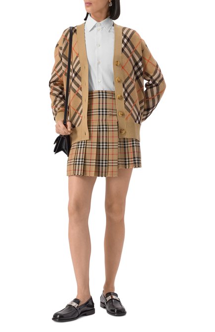 Женская шерстяная юбка BURBERRY бежевого цвета, арт. 8025832 | Фото 2 (Материал сплава: Проставлено; Материал внешний: Шерсть; Длина Ж (юбки, платья, шорты): Мини; Драгоценные камни: Проставлено)