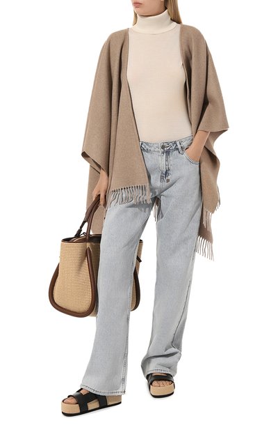 Шерстяная накидка LORENA ANTONIAZZI бежевого цвета по цене 86850 руб., арт. A23230SP20A/9999, фото 2 Шерстяная накидка LORENA ANTONIAZZI, арт. A23230SP20A/9999, фото 2