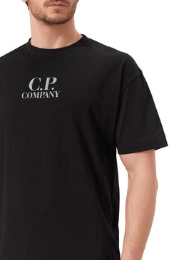 Мужская хлопковая футболка C.P. COMPANY черного цвета, арт. 18CMTS141A005100W | Фото 5 (Рукава: Короткие; Драгоценные камни: Проставлено; Длина (для топов): Стандартные; Материал сплава: Проставлено; Материал внешний: Хлопок; Принт: С принтом; Стили: Кэжуэл; Мужское Кросс-КТ: Футболка-одежда; Кросс-КТ: Джерси)