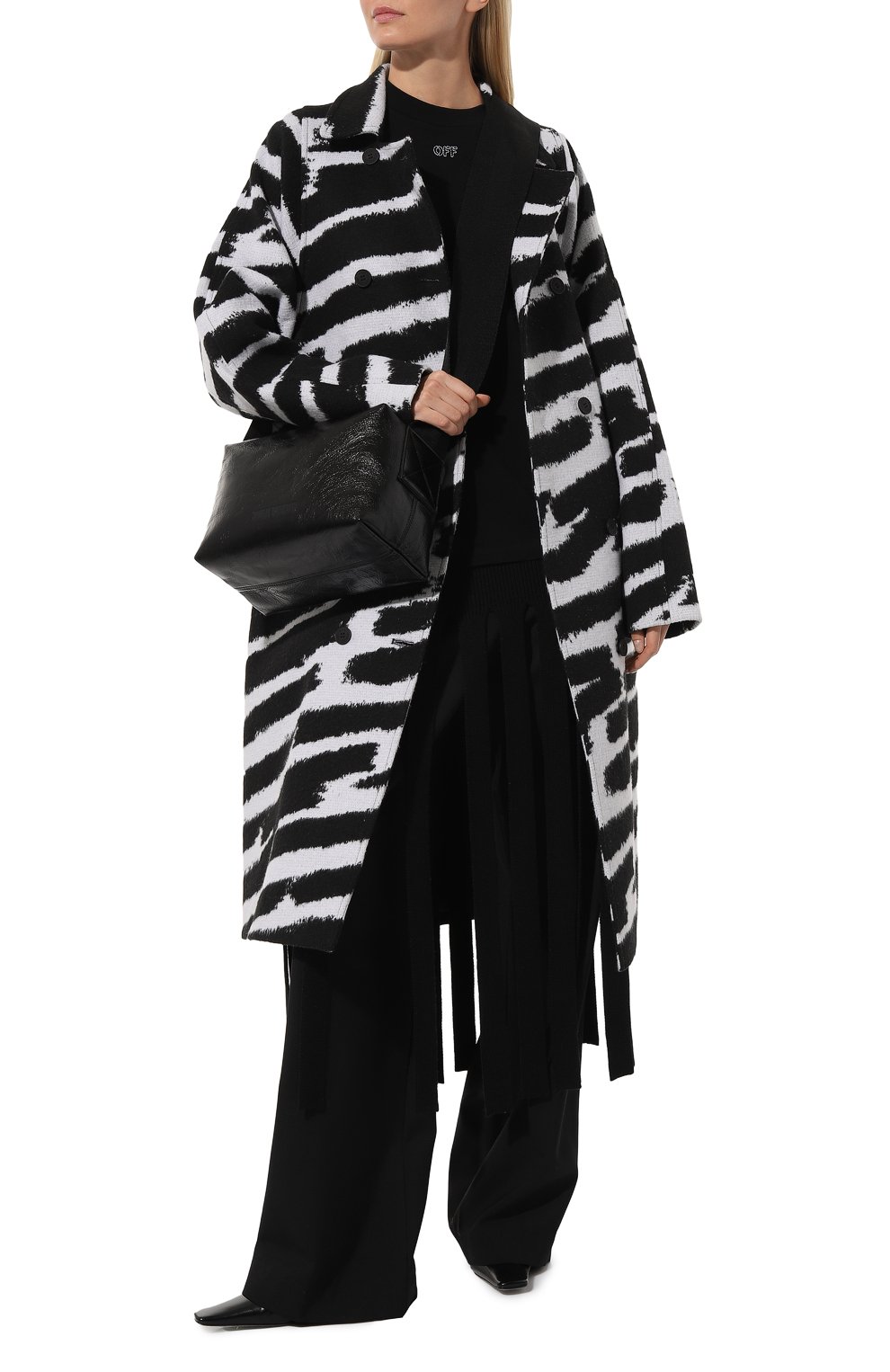 Сумка UMA WANG черного цвета по цене 95550 руб., арт. UB0034, фото 7 Сумка UMA WANG, арт. UB0034, фото 7