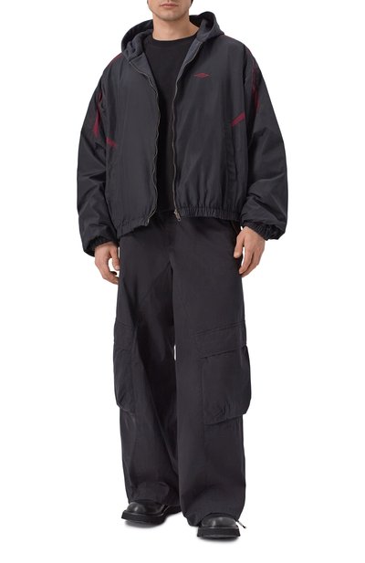 Двусторонняя куртка BALENCIAGA темно-серого цвета по цене 311000 руб., арт. 850847/TPQ38, фото 2 Двусторонняя куртка BALENCIAGA, арт. 850847/TPQ38, фото 2