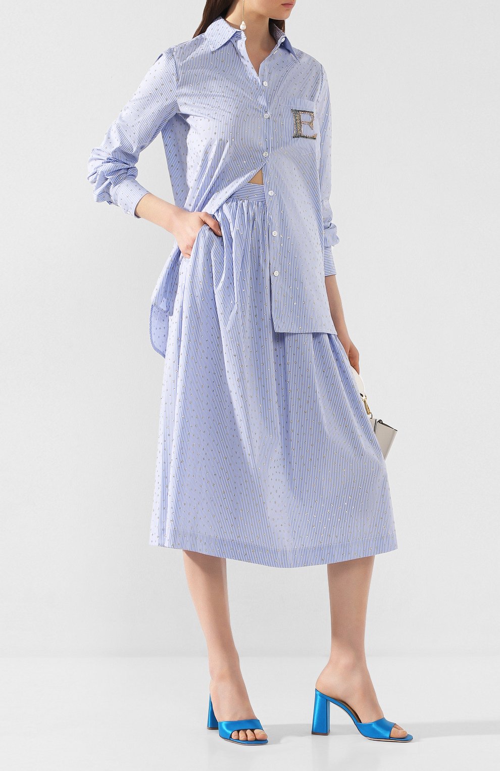 Хлопковая рубашка ERMANNO ERMANNO SCERVINO голубого цвета по цене 42400 руб., арт. 46T CM22 RIS, фото 2 Хлопковая рубашка ERMANNO ERMANNO SCERVINO, арт. 46T CM22 RIS, фото 2