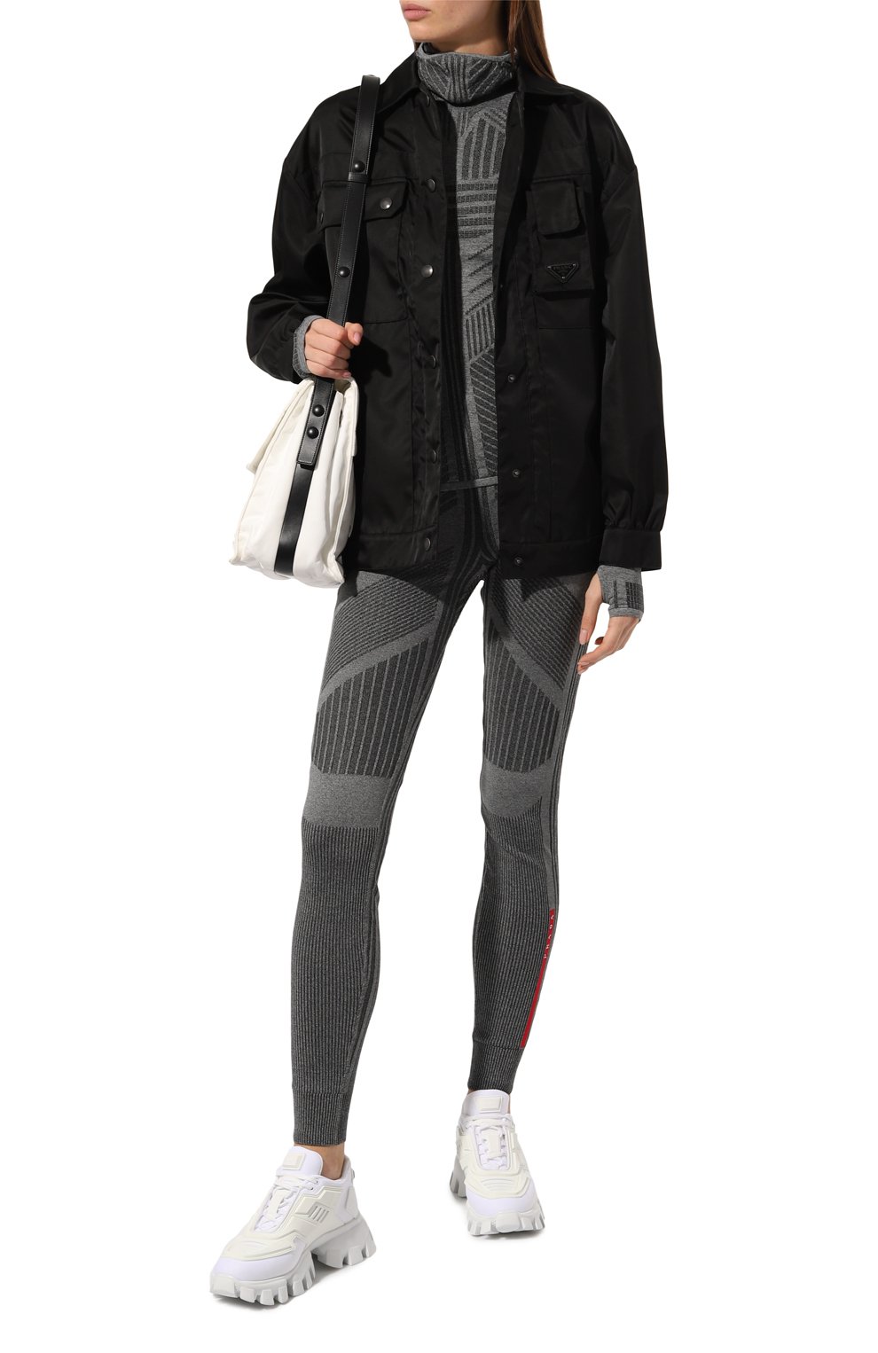 Легинсы prada linea rossa PRADA серого цвета по цене 120000 руб., арт. 122048-1ZEF-F0684-192, фото 2 Легинсы prada linea rossa PRADA, арт. 122048-1ZEF-F0684-192, фото 2