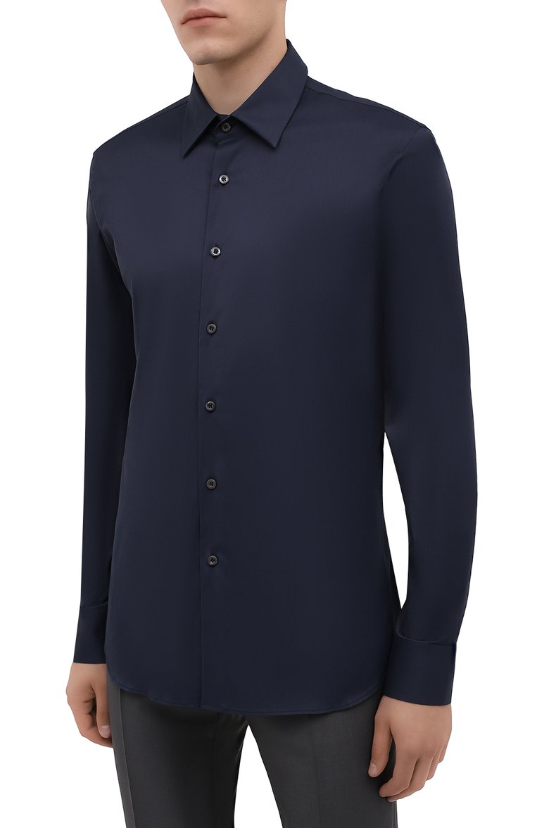 Мужская хлопковая сорочка PRADA синего цвета, арт. UCM608-F62-F0008 | Фото 3 (Материал внешний: Хлопок; Рукава: Длинные; Длина (для топов): Ст�андартные; Случай: Формальный; Стили: Классический; Воротник: Кент; Принт: Однотонные; Манжеты: На пуговицах; Региональные ограничения белый список (Axapta Mercury): Не проставлено; Автоматизация состава: Проставлено; Автоматизация ТО: Проставлено; Детали: Без декора)