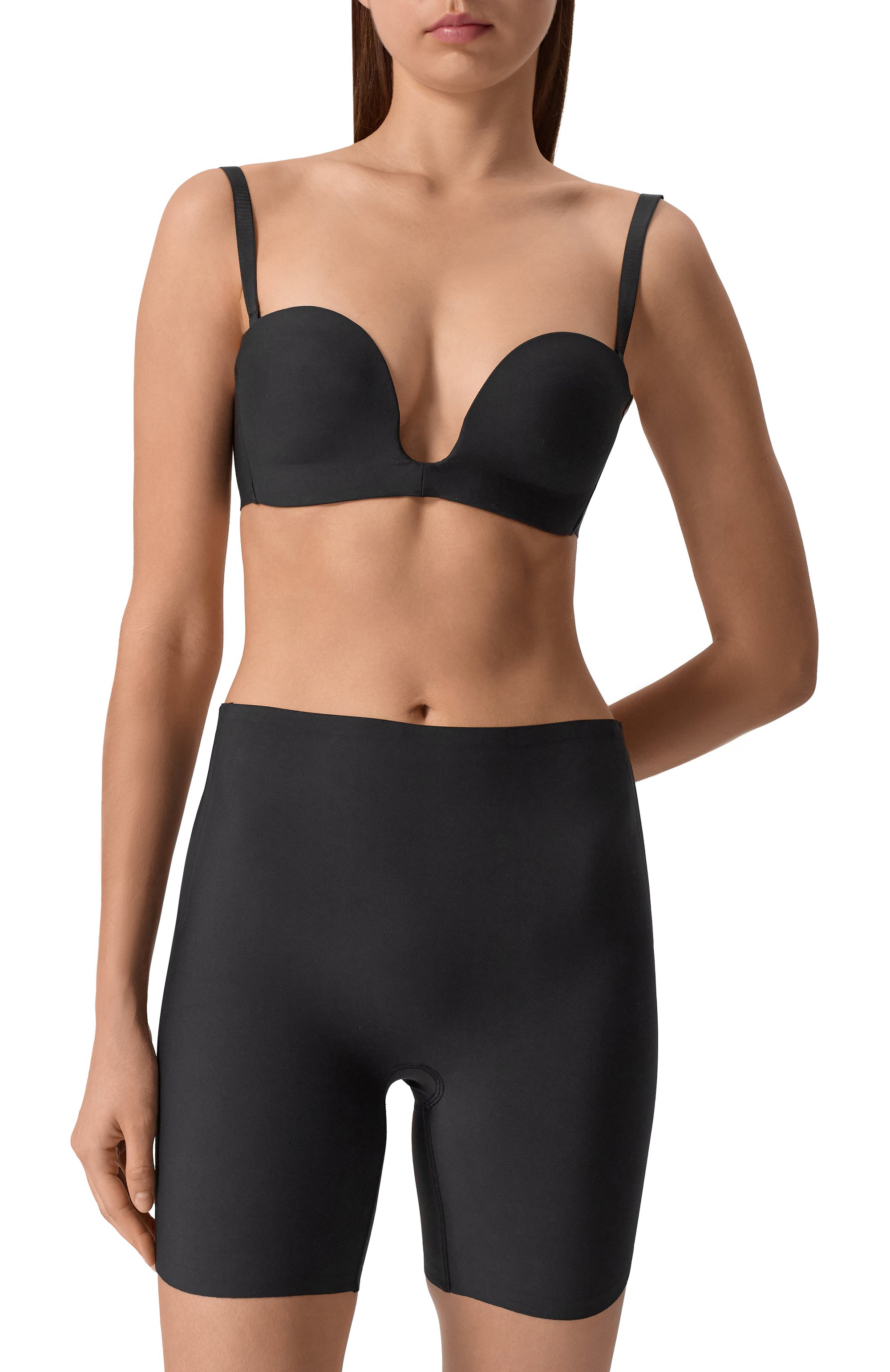 Шорты BYE BRA черного цвета по цене 9080 руб., арт. 2456, фото 2 Шорты BYE BRA, арт. 2456, фото 2