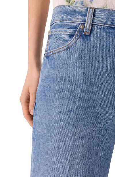 Джинсы the lax FRAME DENIM голубого цвета по цене 47500 руб., арт. 3003RF210, фото 5 Джинсы the lax FRAME DENIM, арт. 3003RF210, фото 5