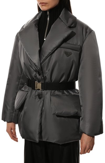 Пуховик PRADA серого цвета по цене 250000 руб., арт. 29Y862-1WQ8-F0D65-212, фото 3 Пуховик PRADA, арт. 29Y862-1WQ8-F0D65-212, фото 3