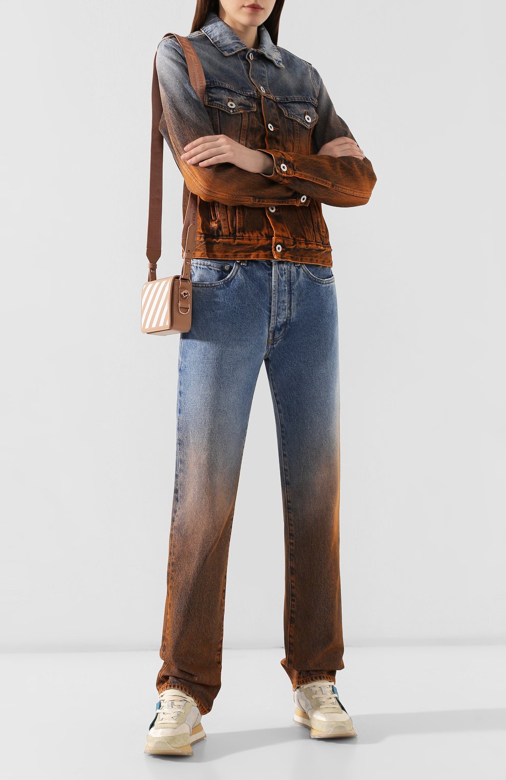 Джинсы OFF-WHITE синего цвета по цене 75250 руб., арт. 0WYA001E1977308987B4, фото 2 Джинсы OFF-WHITE, арт. 0WYA001E1977308987B4, фото 2