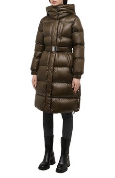 Женский пуховик WOOLRICH хаки цвета, арт. CFWW0U0585FR/UT1702 | Фото 3 (Материал внешний: Синтетический материал; Длина (верхняя одежда): До колена; Материал подклада: Синтетический материал; Материал утеплителя: Пух и перо; Рукава: Длинные; Стили: Спорт-шик; Кросс-КТ: Пуховик; Драгоценные камни: Проставлено; Материал сплава: Проставлено)