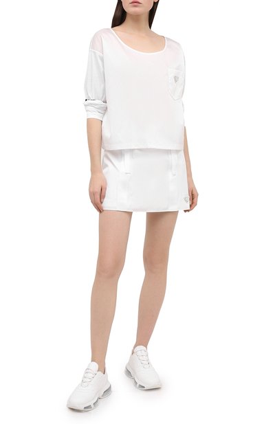 Юбка PRADA белого цвета по цене 78000 руб., арт. 21H875-1YFL-F0009-202, фото 2 Юбка PRADA, арт. 21H875-1YFL-F0009-202, фото 2