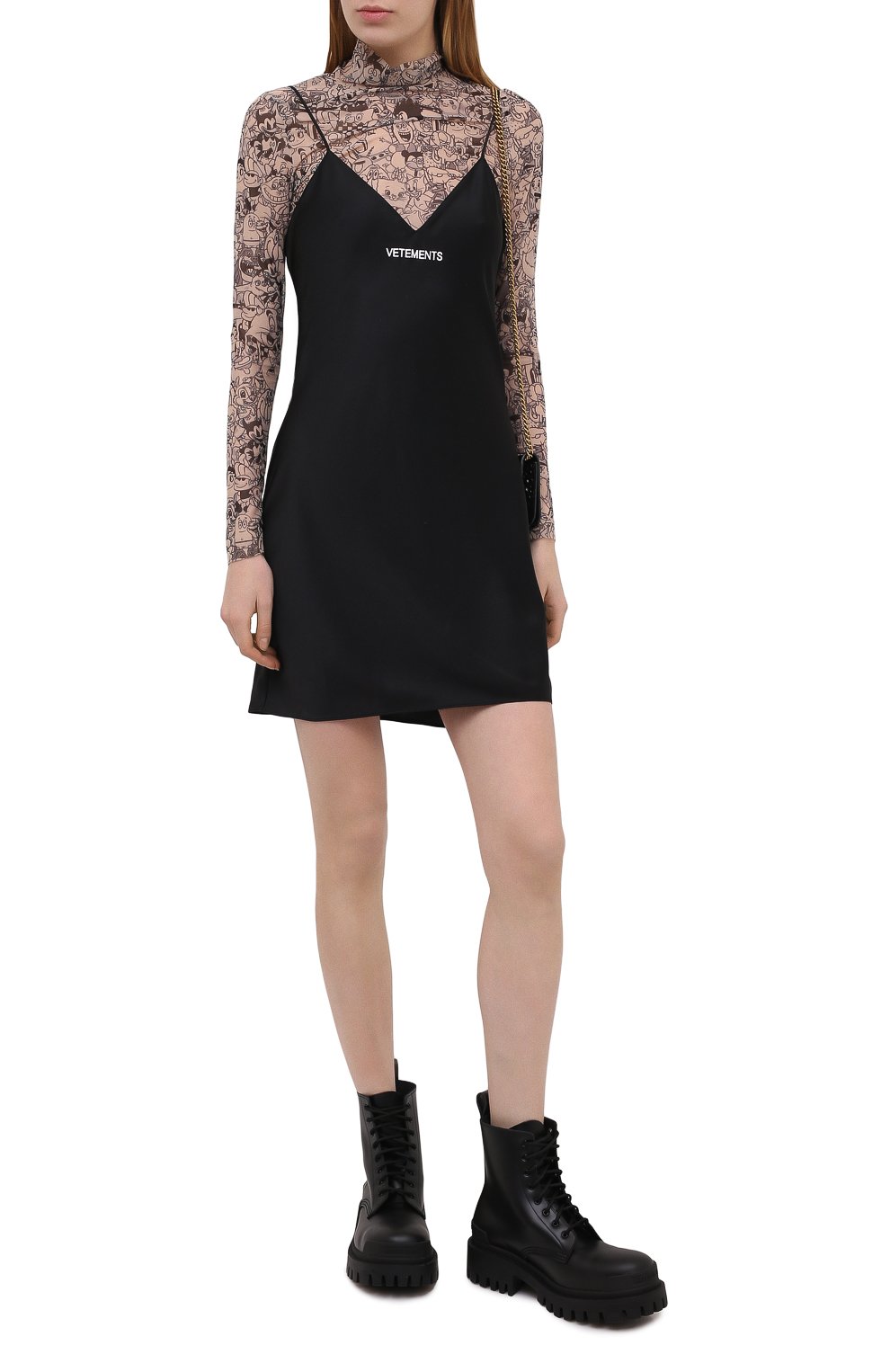 Платье VETEMENTS черного цвета по цене 65750 руб., арт. WE51DR600B 2607/BLACK, фото 2 Платье VETEMENTS, арт. WE51DR600B 2607/BLACK, фото 2