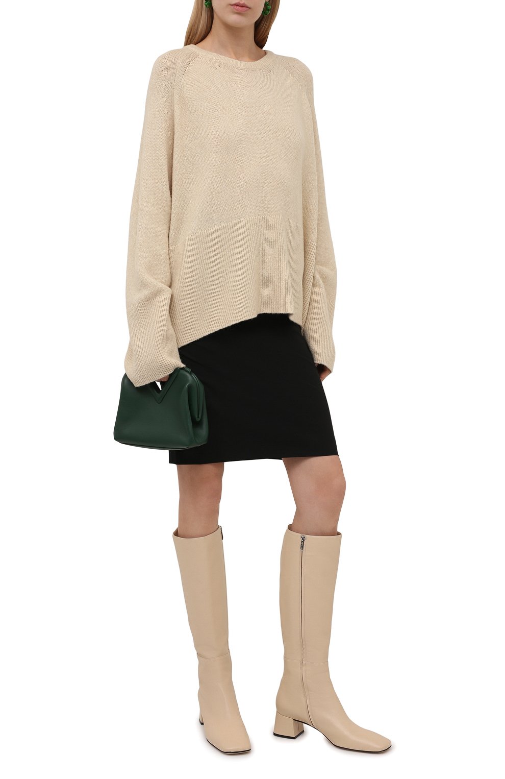 Кожаные сапоги SERGIO ROSSI кремового цвета по цене 133000 руб., арт. A97020-MNAN07, фото 2 Кожаные сапоги SERGIO ROSSI, арт. A97020-MNAN07, фото 2