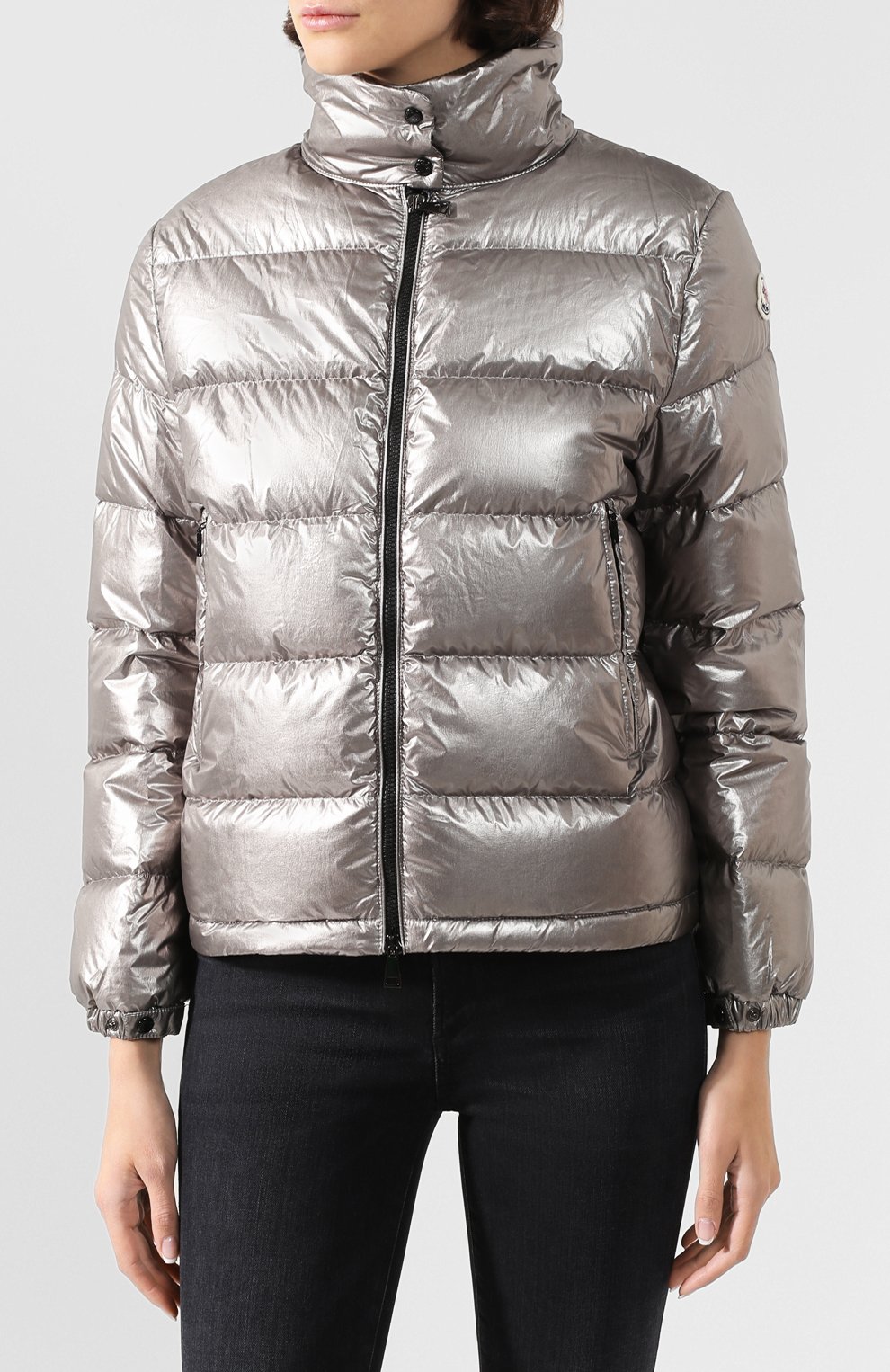 Пуховик MONCLER серебряного цвета по цене 71200 руб., арт. F1-093-1A520-00-C0437, фото 3 Пуховик MONCLER, арт. F1-093-1A520-00-C0437, фото 3