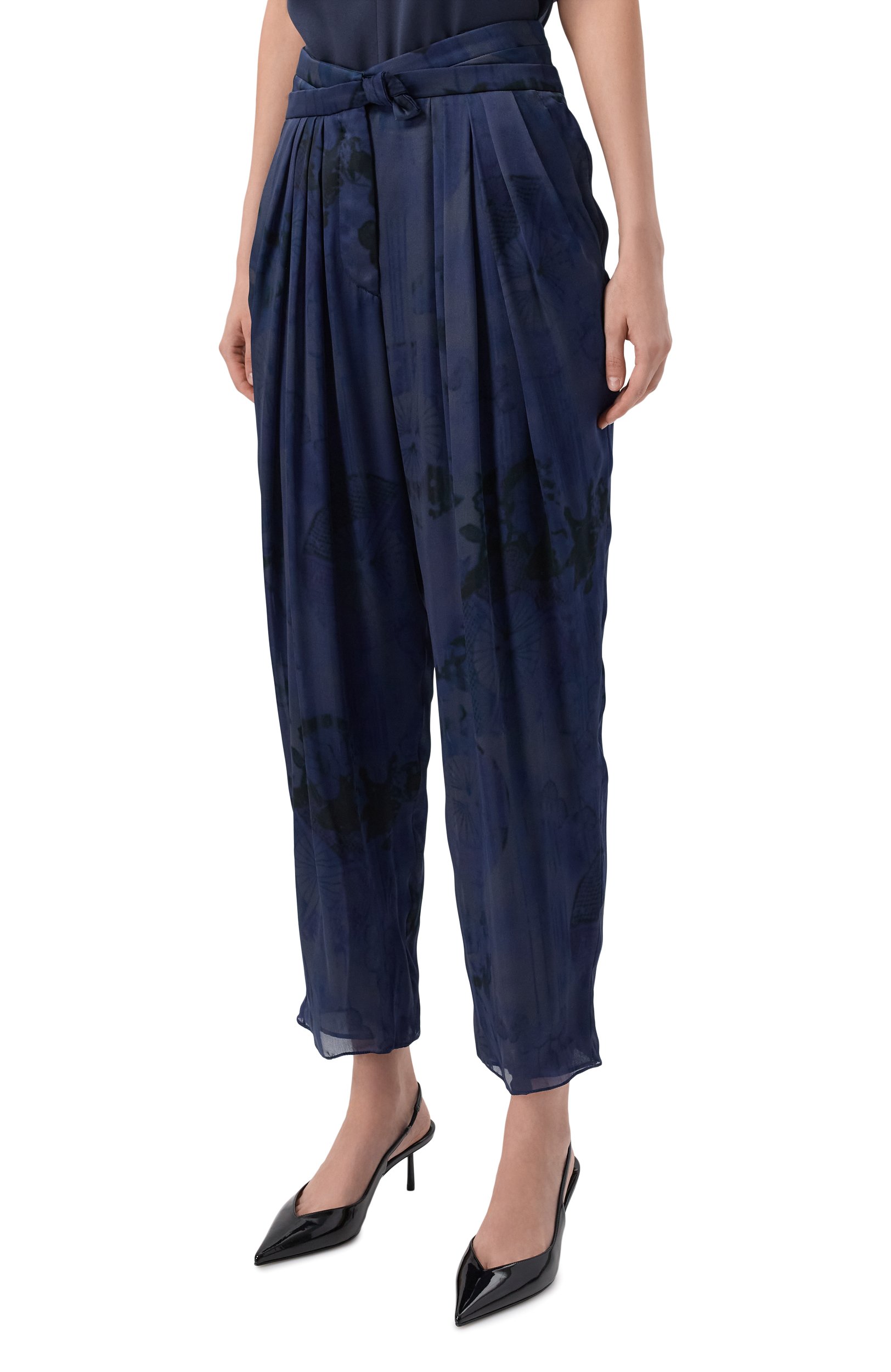 Шелковые брюки GIORGIO ARMANI синего цвета по цене 299500 руб., арт. GW003470/TE22820, фото 3 Шелковые брюки GIORGIO ARMANI, арт. GW003470/TE22820, фото 3