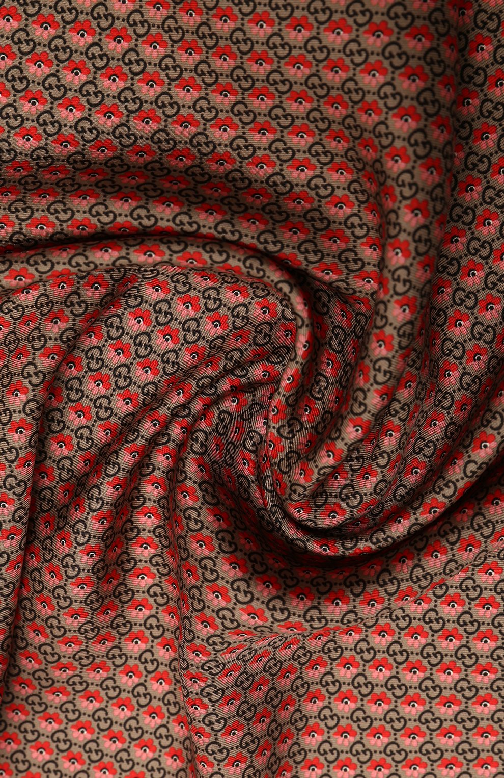 Шелковый платок GUCCI розового цвета по цене 22320 руб., арт. 676840 4G001, фото 3 Шелковый платок GUCCI, арт. 676840 4G001, фото 3
