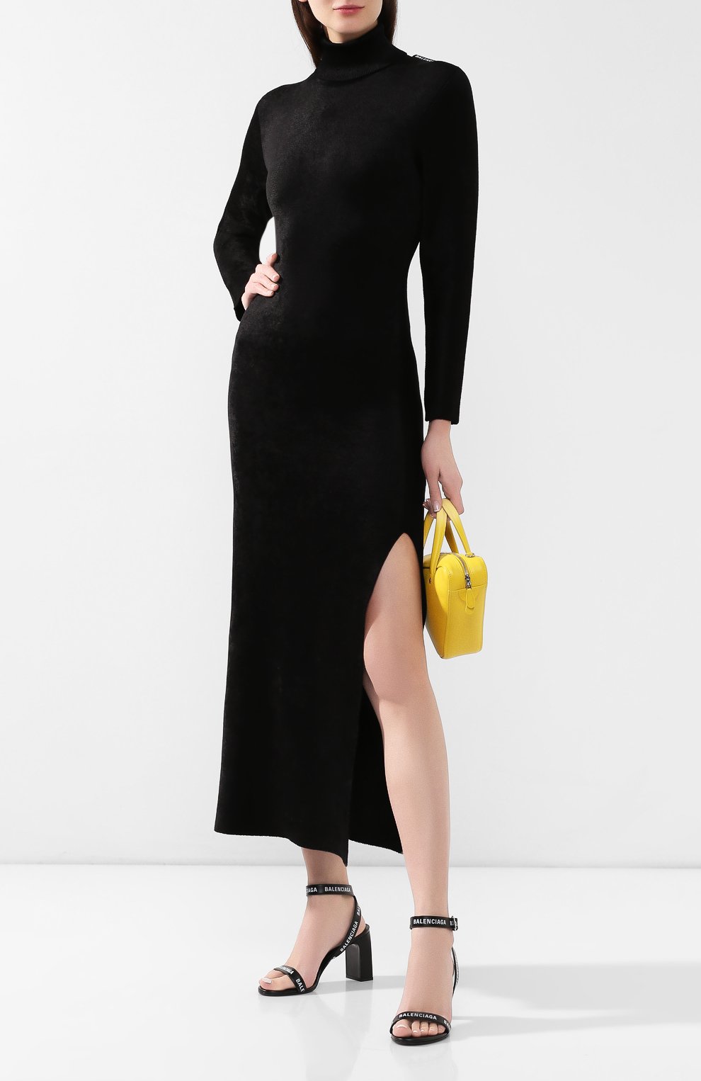 Платье BALENCIAGA черного цвета по цене 180500 руб., арт. 570829/T5111, фото 2 Платье BALENCIAGA, арт. 570829/T5111, фото 2